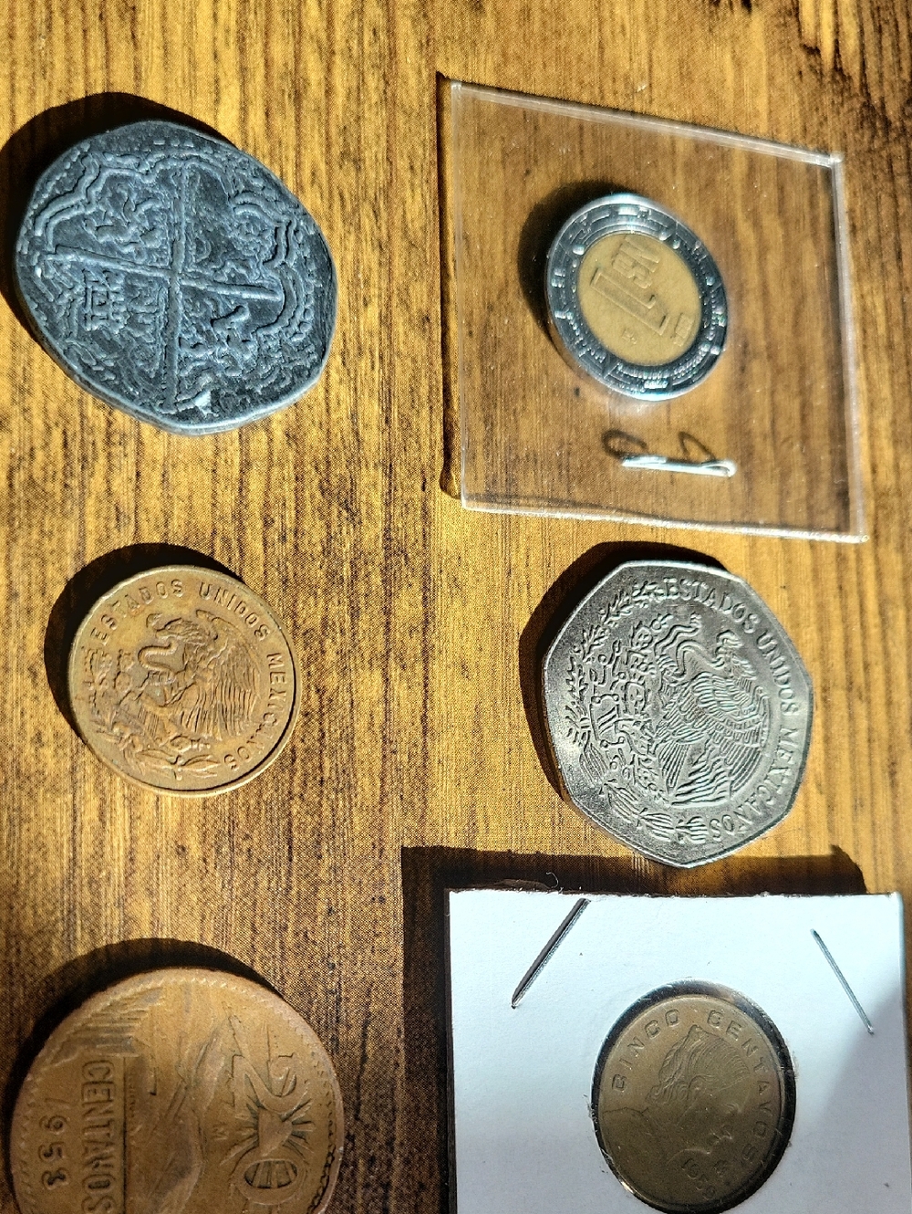 Vintage Mexican Coin Lot - Assorted Metal Tones